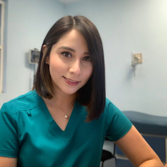 Meet your Posher, Gabriela - Picture 1 of 1